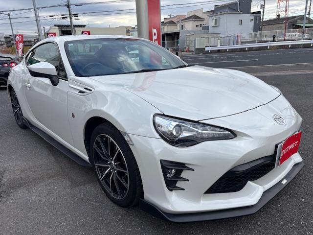 ８６ ＧＴ　ＴＯＭＳエアロ　５ＺＩＧＥＮマフラー　ナビＴＶ　ＥＴＣ（5枚目）