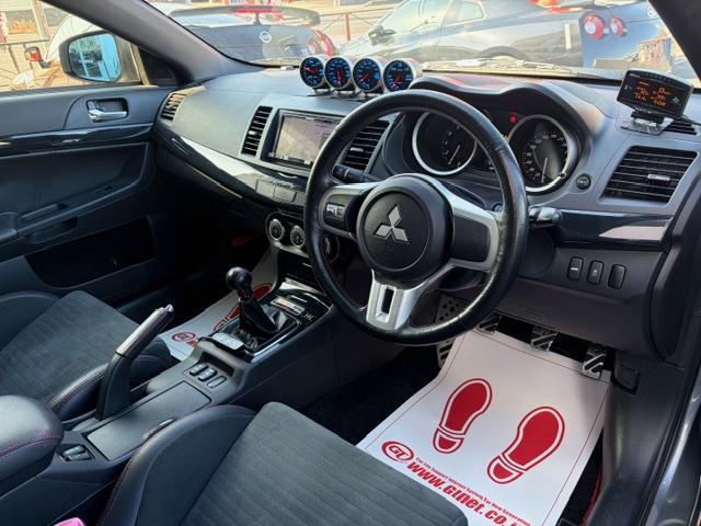 ランサー エボリューション　ファイナルエディション　ＨＫＳ車高調・キャタライザー　ＣＨＡＲＧＥ　ＳＰＥＥＤリップ　ＣＯＬＴＳＰＥＥＤカーボンエアインテーク　Ｄｅｆｉメーター　ナビＴＶ（3枚目）