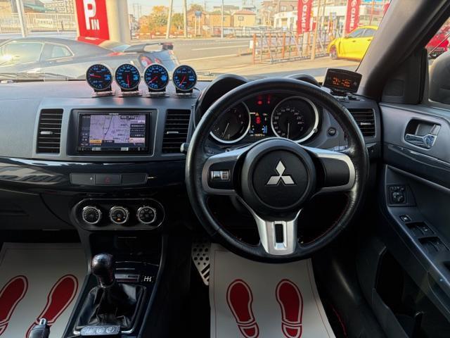 ランサー エボリューション　ファイナルエディション　ＨＫＳ車高調・キャタライザー　ＣＨＡＲＧＥ　ＳＰＥＥＤリップ　ＣＯＬＴＳＰＥＥＤカーボンエアインテーク　Ｄｅｆｉメーター　ナビＴＶ（14枚目）