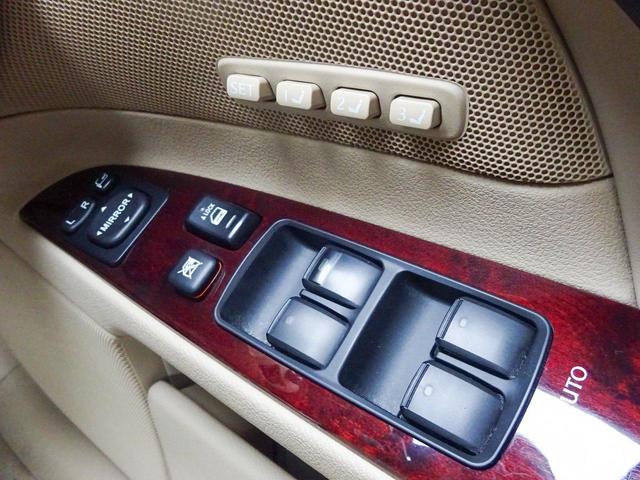 IS350 バージョンL 全部付き・サンルーフ・本革・19AW・新品テイン車高調・HDDナビ・地デジTV・走行中可・AUX音楽・プレミアムサウンド・バックカメラ・ETC・シートヒーター/クーラ・パワーシート・クルコン・カスタム(40枚目)