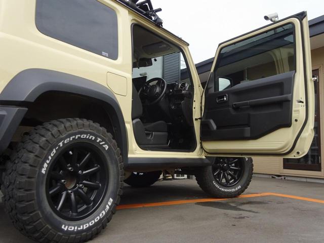 JC 1オーナー・MT車・4WD・リフトアップ・BFホワイトレタータイヤ・2トーンカラー・ルーフキャリア・LEDライト・安全装備・SDナビ・TV・BT音楽・ETC・シートヒータ・USB・LEDヘッド/フォグ(28枚目)
