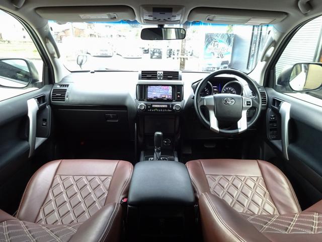 TX 4WD・リフトアップ・FUEL17AW・ミッキートンプソンホワイトレターT・OPルーフレール・マッドブラックグリル・LED・革調シート・ナビ・地デジTV・バックカメラ・ETC・トノカバー・走行2万キロ(3枚目)
