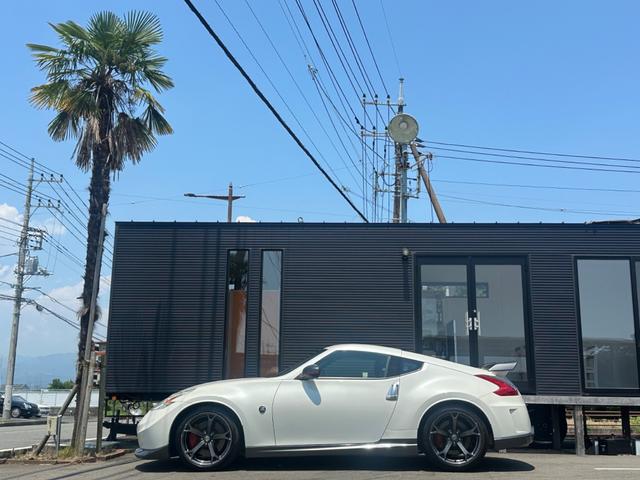 NISSAN FAIRLADY Z NISMO | 2013 | PEARL WHITE | 62451 km NISSAN FAIRLADY Z NISMO | 2013 | PEARL WHITE | 62451 km