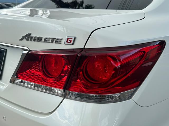 クラウン アスリートＧ■サンルーフ■黒本革シート■純正メーカーナビ　■アドバンストパッケージ■社外１９インチアルミ■レーダークルーズコントロール■ＨＩＤヘッド■コーナーセンサー■シートヒーター／クーラー■パワーシート■全席イージークロージャー■ＥＴＣＴＶ■パドルシフト（8枚目）