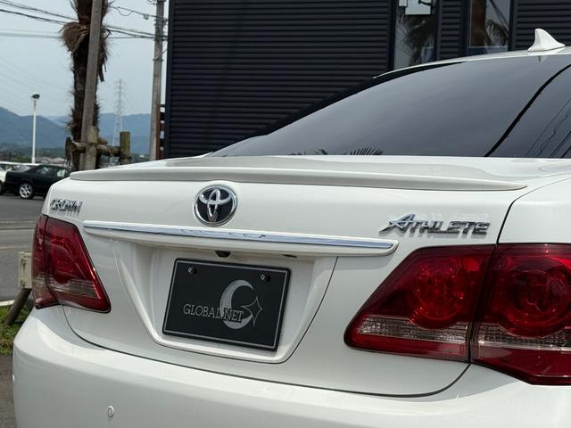 クラウン ２．５アスリート　ナビパッケージ■サンルーフ■本革シート　■メーカー純正ナビ■シートヒーター／クーラー■バックカメラ■ＨＩＤヘッドライト■フィルムガラス■コーナーセンサー■ＴＶ■ＥＴＣ■純正１８インチアルミ■トランクスポイラー（22枚目）