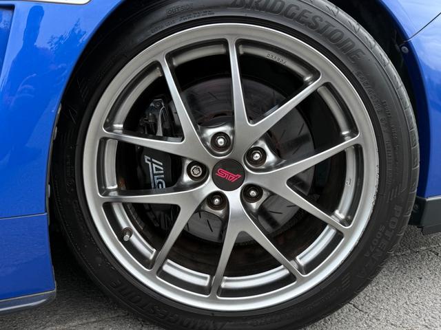 ＷＲＸ ＳＴＩ ＳＴＩ　タイプＳ■純正６速ＭＴ■禁煙車■大型リアスポイラー　■ＳＴＩエアロ■レカロシート■フジツボ２本出しマフラー■４ＷＤ■ターボ■純正１８インチアルミ■ブレンボ製キャリパー■ハーフレザーシート■カロッツェリアナビ■バックカメラ■ＥＴＣ■車高調（7枚目）