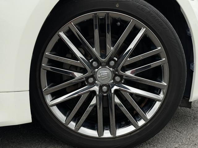 クラウンハイブリッド アスリートＧ■サンルーフ■黒本革シート■メーカー純正ナビ　■アドバンストパッケージ■純正オプションスパッタリング１８インチアルミ■電動サンシェード■シートヒーター／クーラー■パワーシート■バックカメラ■ＥＴＣ■コーナーセンサー■パワーシート■ＨＩＤライト（8枚目）