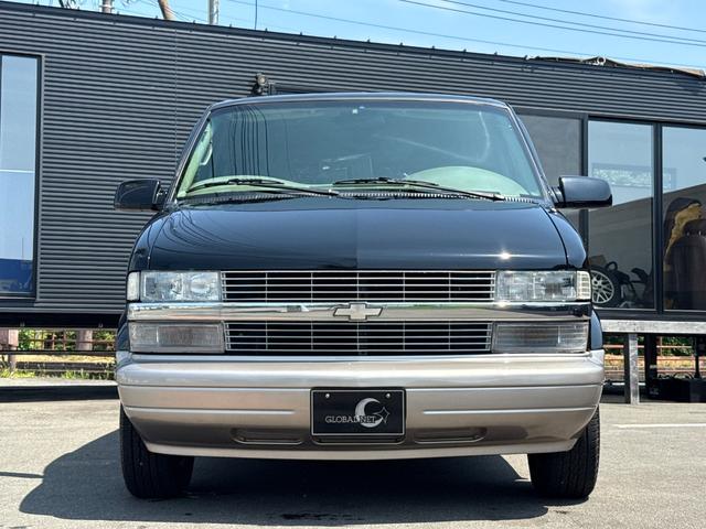 シボレーアストロ ＬＳ■ディーラー車■２ＷＤ■フルオリジナル■８人乗り　■左ハンドル■カロッツェリアナビ／モニター■バックカメラ■ＥＴＣ■純正１５インチアルミ■ホワイトレタータイヤ■Ｂｌｕｅｔｏｏｔｈ■ＤＶＤ■ＴＶ■色替え（23枚目）