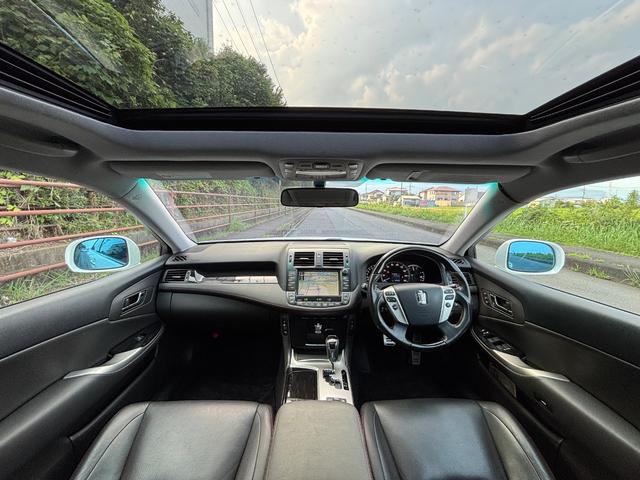 クラウン ２．５アスリート　アニバーサリーエディション■後期型　■サンルーフ■本革シート■メーカー純正ナビ■バックカメラ■ＷＯＲＫ２０インチＡＷ■ＴＥＩＮ車高調■シルクブレイズエアロ■フィルムガラス■全席イージークローザー■シートヒーター／クーラー■クルコン（3枚目）