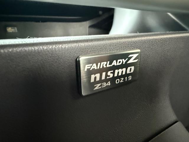 フェアレディＺ バージョンニスモ■ニスモフルエアロ■フル純正■純正１９ＡＷ　■メーカー純正ナビ■ハーフレザーシート■バックカメラ■ＴＶ■ＤＶＤ■ニスモ専用サス■ニスモ２本出しマフラー■パドルシフト■ＨＩＤライト■リアスポイラー■ＥＴＣ（16枚目）
