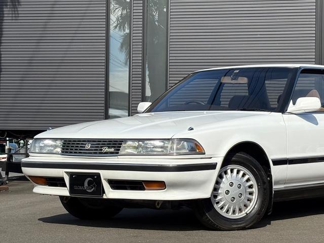 マークII グランデ■前期■BODYカラーはスーパーホワイトIV■ ■フルオリジナル■純正14インチアルミホイール■オートライト■オートエアコン■レインバイザー(2枚目)