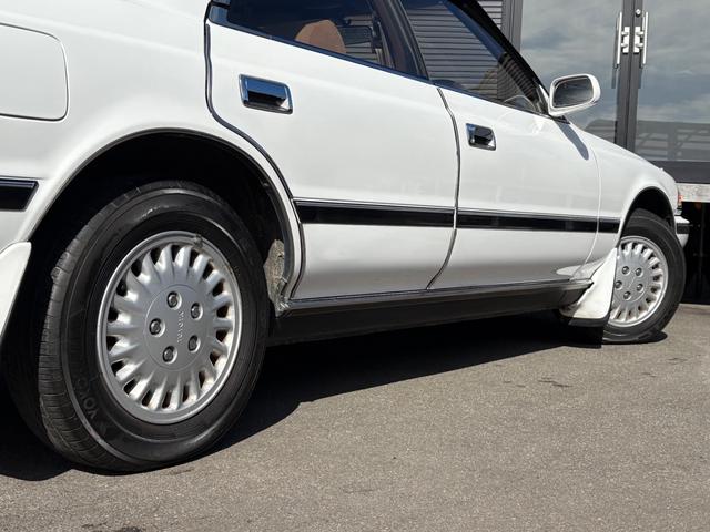 マークII グランデ■前期■BODYカラーはスーパーホワイトIV■ ■フルオリジナル■純正14インチアルミホイール■オートライト■オートエアコン■レインバイザー(11枚目)