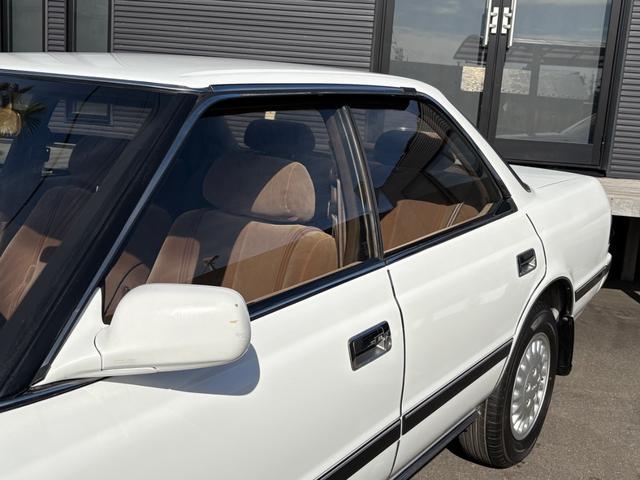 マークII グランデ■前期■BODYカラーはスーパーホワイトIV■ ■フルオリジナル■純正14インチアルミホイール■オートライト■オートエアコン■レインバイザー(15枚目)