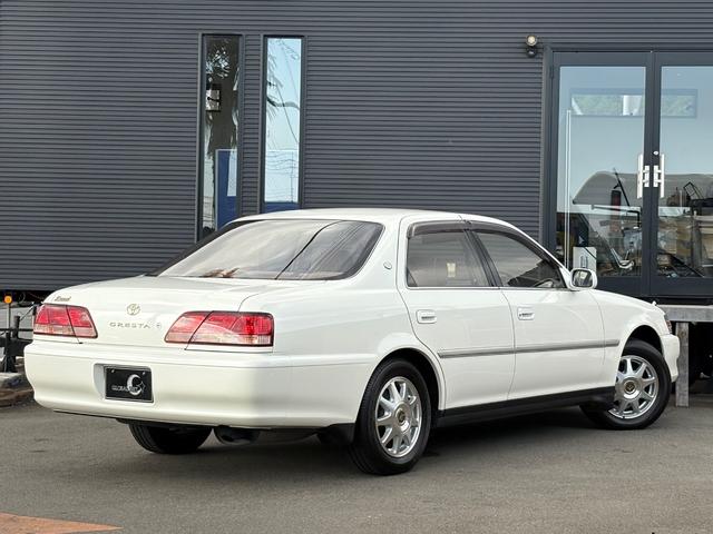 クレスタ エクシード エクセレントエディション■後期型■修復歴無し ■フルノーマル車■走行距離7万キロ台■純正15インチアルミホイール■専用アルミセンターキャップ■パワーシート■HIDヘッド■ETC■ウッドコンビハンドル■革巻きシフトノブ■木目調パネル(5枚目)