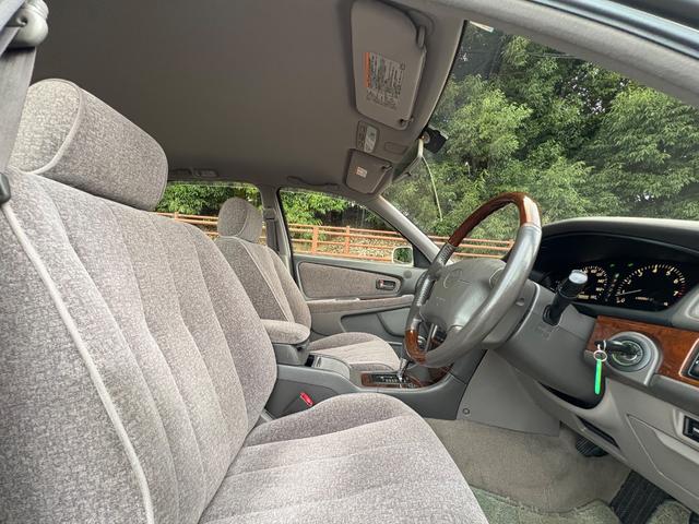 クレスタ エクシード エクセレントエディション■後期型■修復歴無し ■フルノーマル車■走行距離7万キロ台■純正15インチアルミホイール■専用アルミセンターキャップ■パワーシート■HIDヘッド■ETC■ウッドコンビハンドル■革巻きシフトノブ■木目調パネル(16枚目)