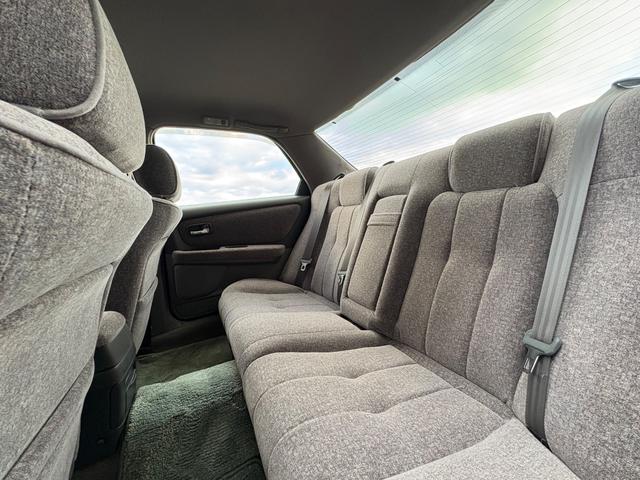 クレスタ エクシード エクセレントエディション■後期型■修復歴無し ■フルノーマル車■走行距離7万キロ台■純正15インチアルミホイール■専用アルミセンターキャップ■パワーシート■HIDヘッド■ETC■ウッドコンビハンドル■革巻きシフトノブ■木目調パネル(17枚目)