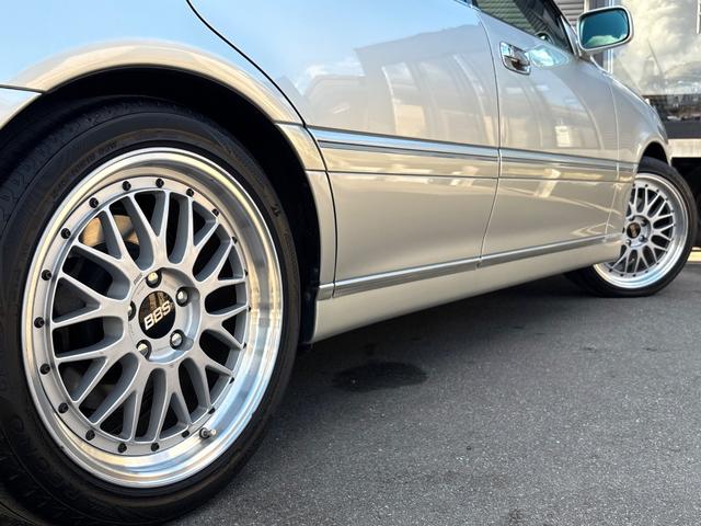 クラウン アスリートVX■300台限定モデル■1JZ-GTE■後期型 ■ターボ■特別仕様車■BBS18インチアルミホイール■専用マフラー/フロントバンパー/スプリング/リアアンダースポイラー/エンブレム■メーカー純正ナビ■HIDヘッドライト■フィルムガラス■ETC■CD(22枚目)