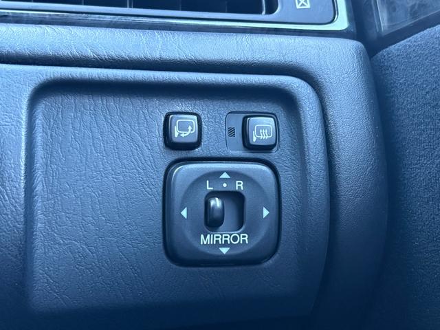 クラウン アスリートVX■300台限定モデル■1JZ-GTE■後期型 ■ターボ■特別仕様車■BBS18インチアルミホイール■専用マフラー/フロントバンパー/スプリング/リアアンダースポイラー/エンブレム■メーカー純正ナビ■HIDヘッドライト■フィルムガラス■ETC■CD(32枚目)