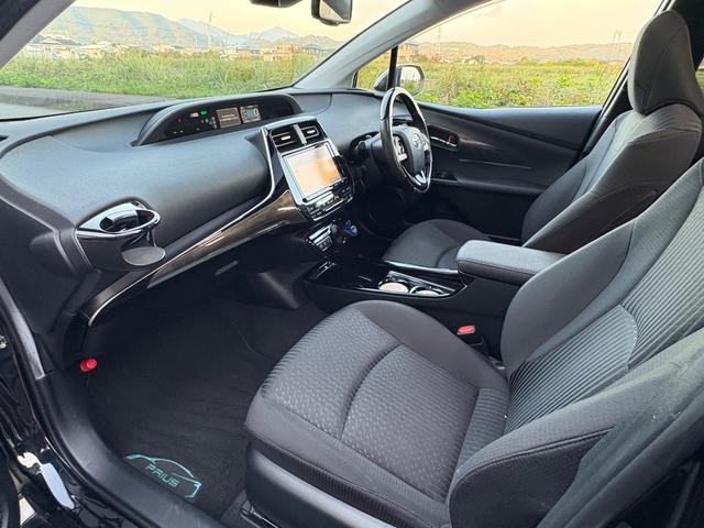 プリウス A■モデリスタフルエアロ■サンルーフ■純正9インチナビ LEDヘッド/フォグランプ■純正15インチアルミ■セーフティセンス■セーフティセンス■プリクラッシュ■レーダクルーズコントロール■ブラインドスポットモニター■バックカメラ■ETC■100V■(35枚目)