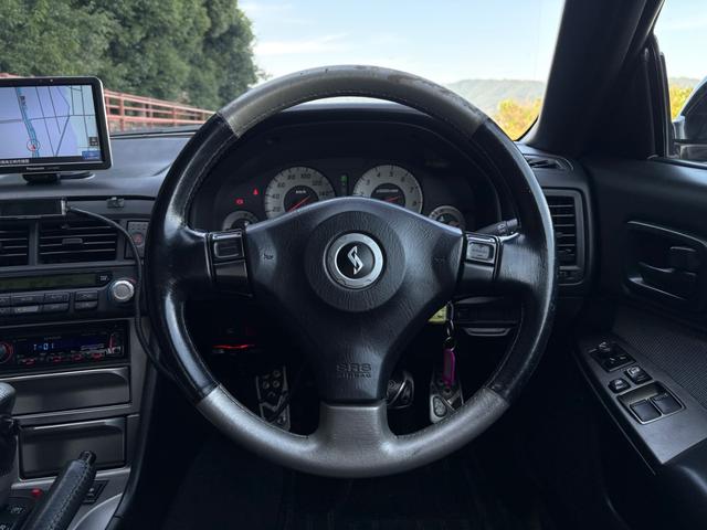 スカイライン 25GT-Vクーペ■後期型■TEIN車高調■RAYS17AW ■修復歴無し■HIDヘッドライト■ドライブレコーダー前/後■キーレス■オートエアコン■社外ナビ■CDデッキ■コンビハンドル■ETC(16枚目)