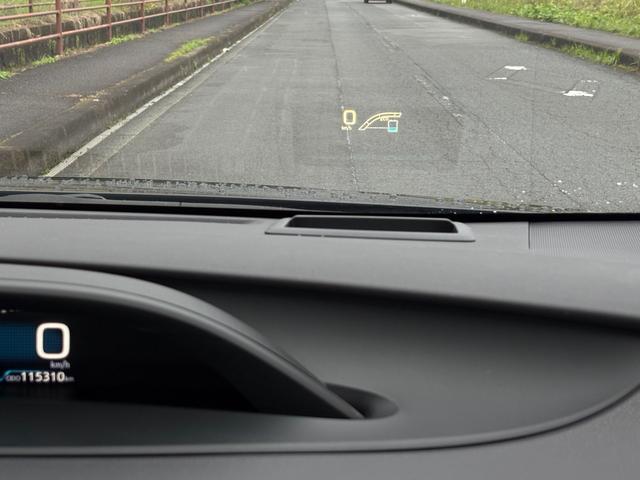 プリウス Aツーリングセレクション■モデリスタフルエアロ■黒本革シート ■アルパイン9インチナビ■LEDヘッド/フォグランプ■シートヒーター■バックカメラ■純正17AW■プリクラッシュ■レーダクルーズコントロール■レーンアシスト■BSM■ヘッドアップディスプレイ■ETC(13枚目)