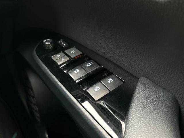 プリウス Aツーリングセレクション■モデリスタフルエアロ■黒本革シート ■アルパイン9インチナビ■LEDヘッド/フォグランプ■シートヒーター■バックカメラ■純正17AW■プリクラッシュ■レーダクルーズコントロール■レーンアシスト■BSM■ヘッドアップディスプレイ■ETC(36枚目)