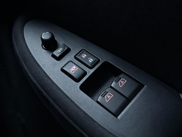 フェアレディZ ニスモ■ワンオーナー車■スポーツリセッティング実施済み ■ニスモフロントバンパー■ニスモ2本出しマフラー■ニスモハーフレザー■純正19インチ■HIDヘッド■メーカー純正ナビ■バックカメラ■CD■DVD■Bluetooth■USB■ETC(31枚目)