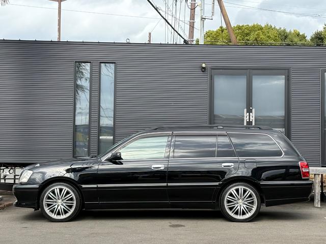 クラウンエステート アスリート■後期型■走行距離6万キロ台■フィルムガラス 純正ブラックボディ(202)■社外18インチアルミホイール■HIDヘッド■ルーフレール■オートクルーズ■ETC■CD■ドライブレコーダー前/後■キーレス(4枚目)