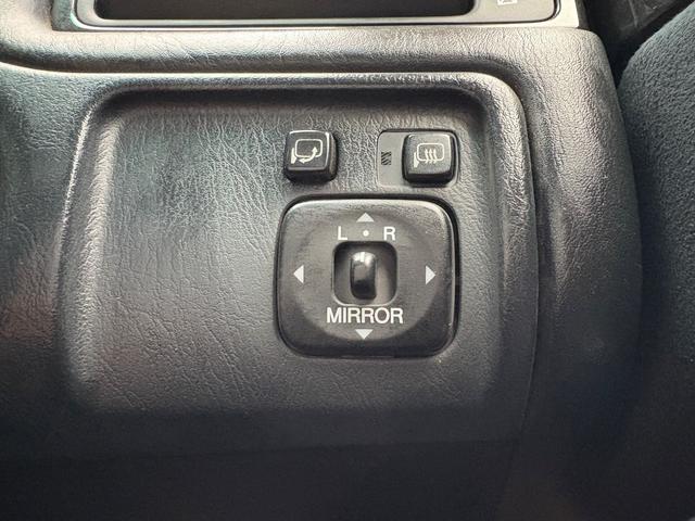 クラウンエステート アスリート■後期型■走行距離6万キロ台■フィルムガラス 純正ブラックボディ(202)■社外18インチアルミホイール■HIDヘッド■ルーフレール■オートクルーズ■ETC■CD■ドライブレコーダー前/後■キーレス(27枚目)