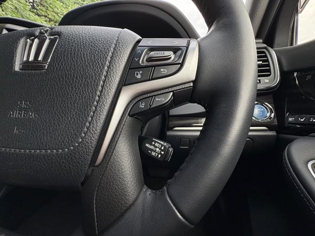 クラウンハイブリッド アスリートG■サンルーフ■黒本革シート■メーカー純正ナビ ■後期型■アドバントパッケージ■純正オプションスパッタリング18インチアルミ■LEDヘッド/フォグランプ■イージークロージャ■プリクラッシュ■レーダクルーズコントロール■コーナーセンサー■ETC(19枚目)