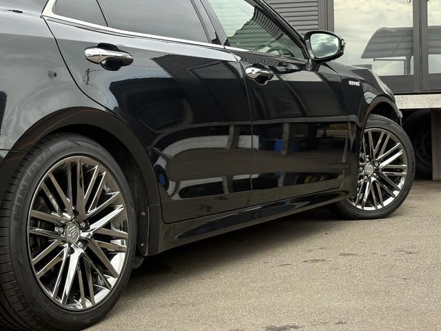 クラウンハイブリッド アスリートG■サンルーフ■黒本革シート■メーカー純正ナビ ■後期型■アドバントパッケージ■純正オプションスパッタリング18インチアルミ■LEDヘッド/フォグランプ■イージークロージャ■プリクラッシュ■レーダクルーズコントロール■コーナーセンサー■ETC(25枚目)