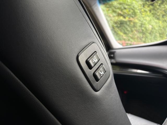 クラウンハイブリッド アスリートG■サンルーフ■黒本革シート■メーカー純正ナビ ■後期型■アドバントパッケージ■純正オプションスパッタリング18インチアルミ■LEDヘッド/フォグランプ■イージークロージャ■プリクラッシュ■レーダクルーズコントロール■コーナーセンサー■ETC(36枚目)