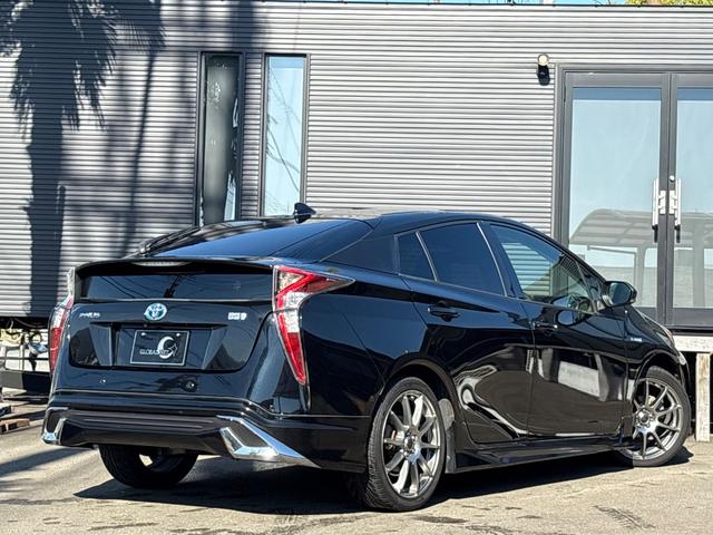 プリウス Sセーフティプラス■モデリスタフルエアロ■社外18インチAW ■トヨタ純正ディーラーオプションナビ■LEDヘッド/フォグランプ■フィルムガラス■セーフティセンスP■プリクラッシュ■レーダクルーズコントロール■オートマチックハイビーム■コーナーセンサー■ETC(5枚目)