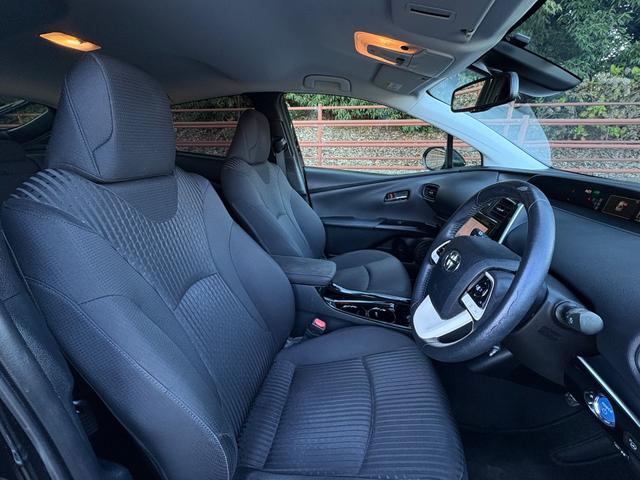 プリウス Sセーフティプラス■モデリスタフルエアロ■社外18インチAW ■トヨタ純正ディーラーオプションナビ■LEDヘッド/フォグランプ■フィルムガラス■セーフティセンスP■プリクラッシュ■レーダクルーズコントロール■オートマチックハイビーム■コーナーセンサー■ETC(9枚目)