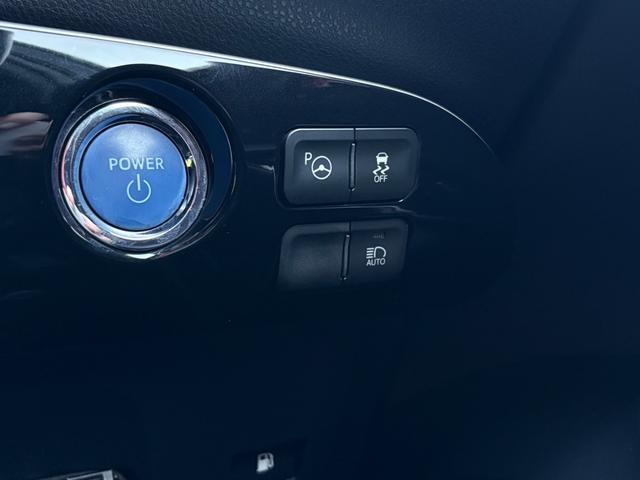 プリウス Sセーフティプラス■モデリスタフルエアロ■社外18インチAW ■トヨタ純正ディーラーオプションナビ■LEDヘッド/フォグランプ■フィルムガラス■セーフティセンスP■プリクラッシュ■レーダクルーズコントロール■オートマチックハイビーム■コーナーセンサー■ETC(17枚目)