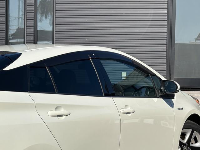 プリウス Aプレミアム ツーリングセレクション■本革シート■モデリスタ フルエアロ■純正17インチアルミ■純正9インチナビ■LEDヘッド/フォグランプ■セーフティセンスP■プリクラッシュ■レーダクルーズコントロール■ブラインドスポットモニター■コーナーセンサー■ETC(8枚目)