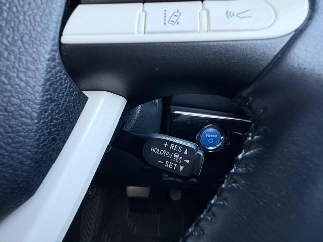 プリウス Aプレミアム ツーリングセレクション■本革シート■モデリスタ フルエアロ■純正17インチアルミ■純正9インチナビ■LEDヘッド/フォグランプ■セーフティセンスP■プリクラッシュ■レーダクルーズコントロール■ブラインドスポットモニター■コーナーセンサー■ETC(17枚目)