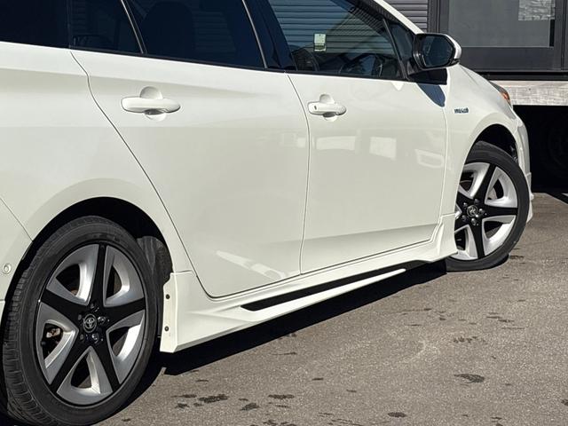 プリウス Aプレミアム ツーリングセレクション■本革シート■モデリスタ フルエアロ■純正17インチアルミ■純正9インチナビ■LEDヘッド/フォグランプ■セーフティセンスP■プリクラッシュ■レーダクルーズコントロール■ブラインドスポットモニター■コーナーセンサー■ETC(27枚目)