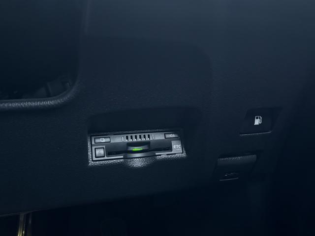 プリウス Aプレミアム ツーリングセレクション■本革シート■モデリスタ フルエアロ■純正17インチアルミ■純正9インチナビ■LEDヘッド/フォグランプ■セーフティセンスP■プリクラッシュ■レーダクルーズコントロール■ブラインドスポットモニター■コーナーセンサー■ETC(35枚目)