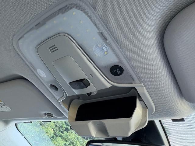 プリウス Aプレミアム ツーリングセレクション■本革シート■モデリスタ フルエアロ■純正17インチアルミ■純正9インチナビ■LEDヘッド/フォグランプ■セーフティセンスP■プリクラッシュ■レーダクルーズコントロール■ブラインドスポットモニター■コーナーセンサー■ETC(43枚目)