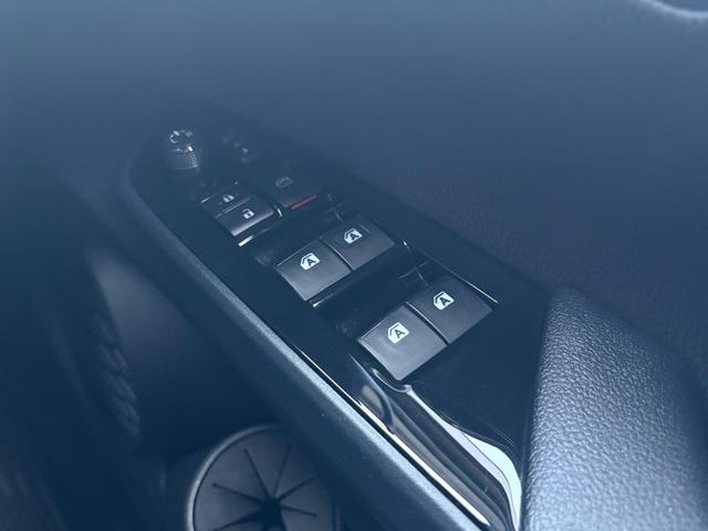 プリウス Aプレミアム ツーリングセレクション■本革シート■モデリスタ フルエアロ■純正17インチアルミ■純正9インチナビ■LEDヘッド/フォグランプ■セーフティセンスP■プリクラッシュ■レーダクルーズコントロール■ブラインドスポットモニター■コーナーセンサー■ETC(44枚目)