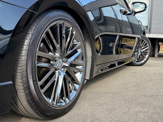 クラウンハイブリッド アスリートG■サンルーフ■黒本革シート■メーカー純正ナビ ■アドバンストパッケージ■アラウンドビューモニター■純正スパッタリング18インチアルミ■テイン(フルタップ式)車高調■フィルムガラス■シートヒーター/クーラー■レーダクルーズコントロール■ETC(22枚目)