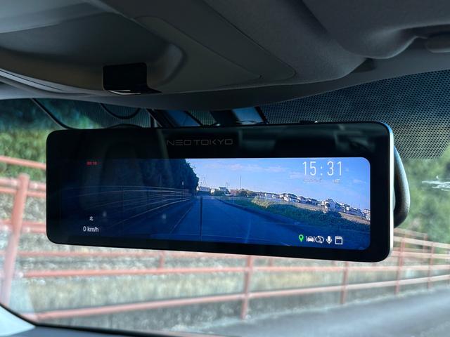 クラウン アスリートＧ■サンルーフ■黒本革シート■メーカー純正ナビ　■アドバンストパッケージ■社外１９インチアルミ■フィルムガラス■全席イージークロージャー■社外テール■シートヒーター／クーラー■プリクラッシュ■レーダクルーズコントロール■ドラレコ■バックカメラ（15枚目）