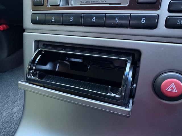 スカイライン 350GT■6速マニュアル■純正18インチアルミ■7万キロ台 ■HIDヘッドランプ■パワーシート■クーペ■ブレンボキャリパー■オートエアコン■フロントフォグランプ■純正オプションホワイトパール(QX1)■タイヤ溝有(14枚目)