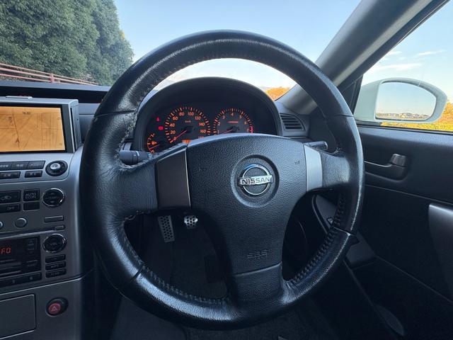 スカイライン 350GT■6速マニュアル■純正18インチアルミ■7万キロ台 ■HIDヘッドランプ■パワーシート■クーペ■ブレンボキャリパー■オートエアコン■フロントフォグランプ■純正オプションホワイトパール(QX1)■タイヤ溝有(15枚目)