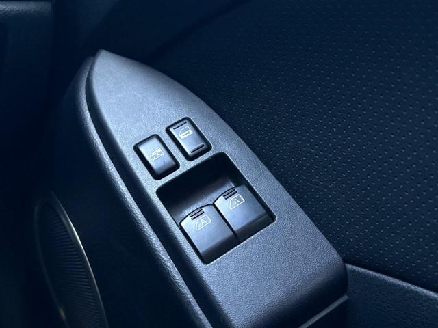 スカイライン 350GT■6速マニュアル■純正18インチアルミ■7万キロ台 ■HIDヘッドランプ■パワーシート■クーペ■ブレンボキャリパー■オートエアコン■フロントフォグランプ■純正オプションホワイトパール(QX1)■タイヤ溝有(28枚目)