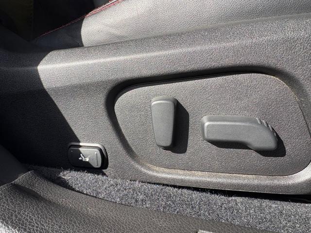 WRX S4 2.0GT-Sアイサイト■ワンオーナー車■大型リアスポイラー ■アドバンスドPKG■純正オプション18インチAW■BILSTEIN製ダンパー■大型リア■レーダークルーズ■レーンアシスト■ブラインドスポットモニター■コーナセンサ■ナビ付■バックカメラ■LEDヘッド(39枚目)