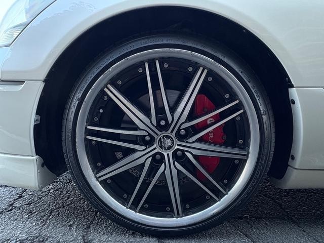 セルシオ Ｃ仕様　インテリアセレクション■黒本革シート■サンルーフ　■純正オプションフロントリップ■マクレビプレミアムサウンド■メーカー純正ナビ■社外１９ＡＷ■全席シートヒーター＆クーラー■パワーシート■電動サンシェード■バックカメラ■全席イージークロージャー■ＥＴＣ（11枚目）