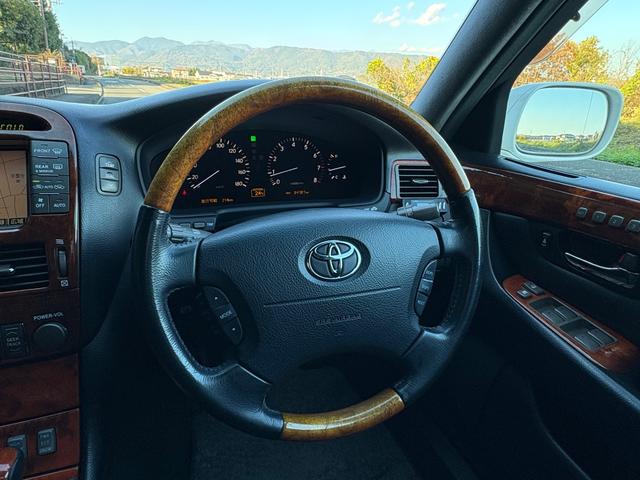 セルシオ Ｃ仕様　インテリアセレクション■黒本革シート■サンルーフ　■純正オプションフロントリップ■マクレビプレミアムサウンド■メーカー純正ナビ■社外１９ＡＷ■全席シートヒーター＆クーラー■パワーシート■電動サンシェード■バックカメラ■全席イージークロージャー■ＥＴＣ（26枚目）