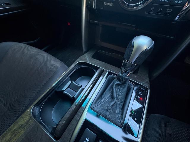 マークX 250G■モデリスタエアロ■2万キロ■フルタップ式車高調■ ■純正202ブラックボディ■社外19インチアルミ■フィルムガラス■社外ケンウッドナビ■バックカメラ■ETC■パワーシート■社外三眼LEDヘッドライト■ウィンカーミラー(27枚目)